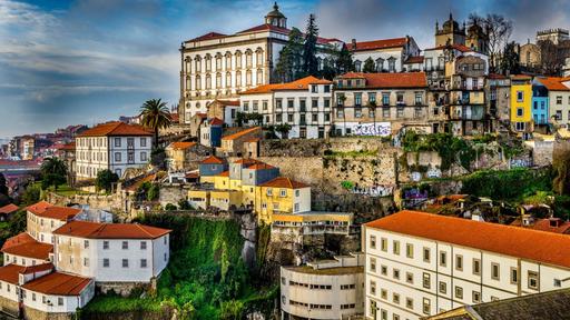 Free Venue Finding in Porto, Portugal
